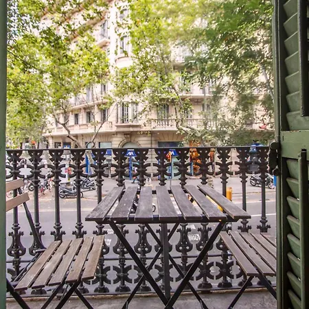 Apartament E2val1032 - Eixample Esquerra With Terrace *